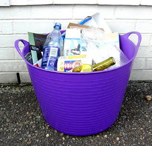 从废品桶到洗涤用具 家庭清洁用品的循环智慧